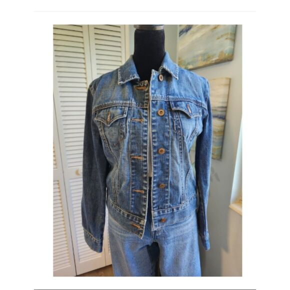 Gap Blue Denim Jean Jacket XS Cotton Classic Trucker Button Front Pockets - Picture 1 of 7